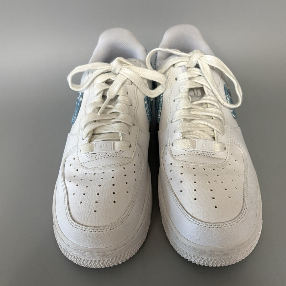 Nike Air Force 1 Low '07 Sneakers Womens 9 White Blue Paisley DH4406-100 - Picture 4 of 16